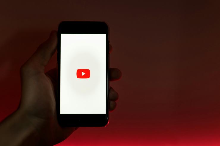 YouTube nuova funzione speciale sotto video